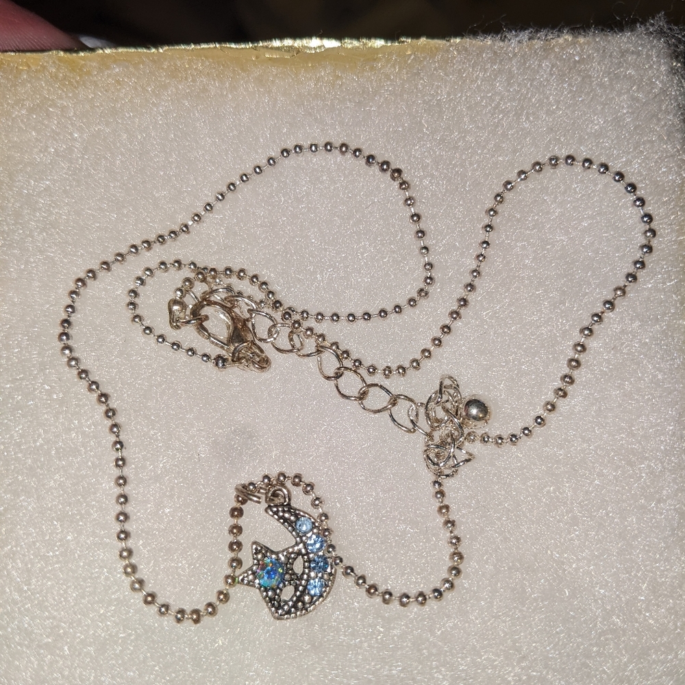 Stuff - Picture 9 of 16